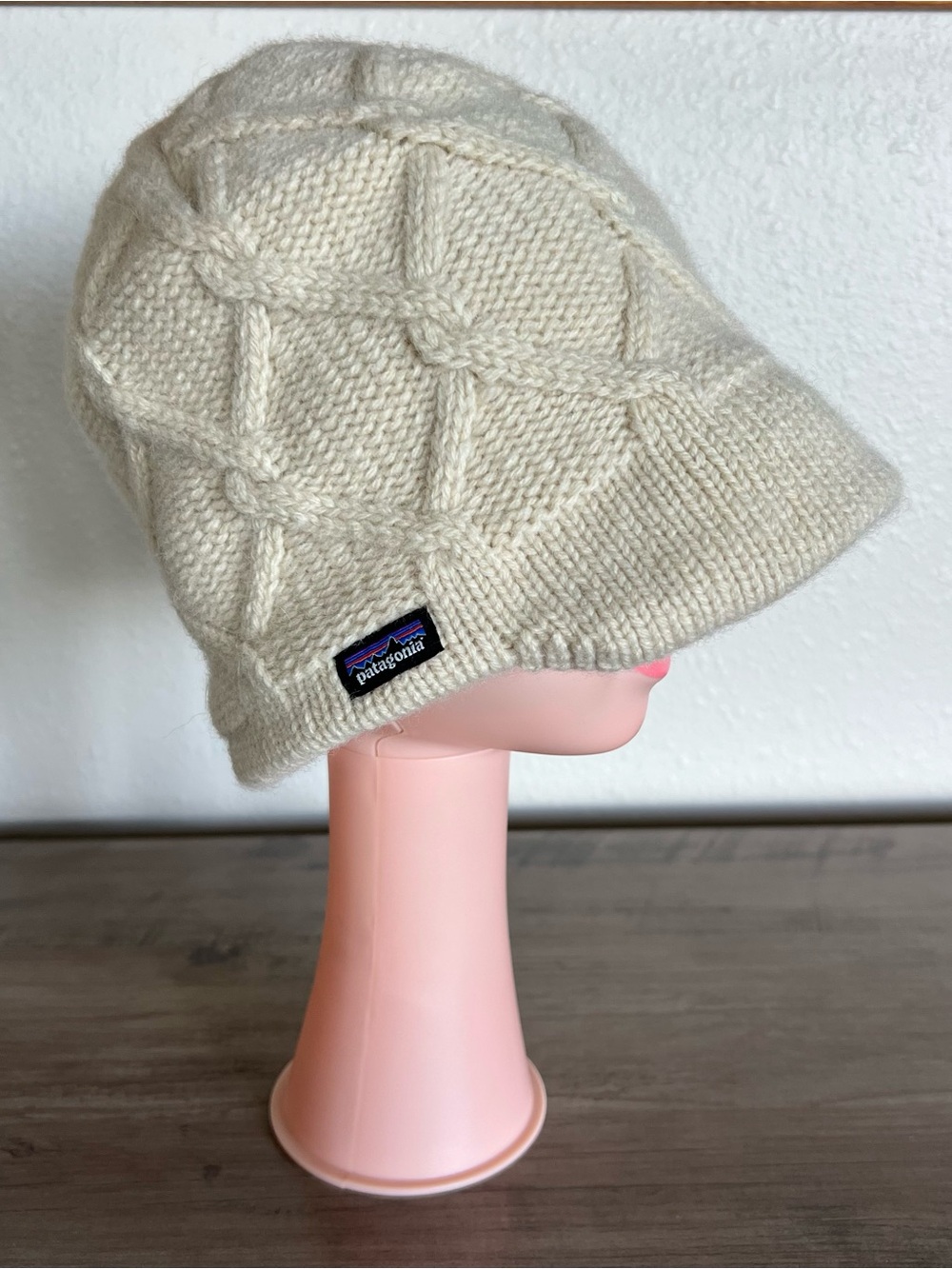 Patagonia Women’s Honeycomb Knit Beanie Cap White Birch Wool Blend Winter Hat
